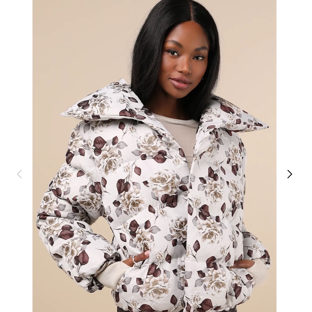 NWT Glamorous White and Brown Floral Puffer Jacket Size Medium
